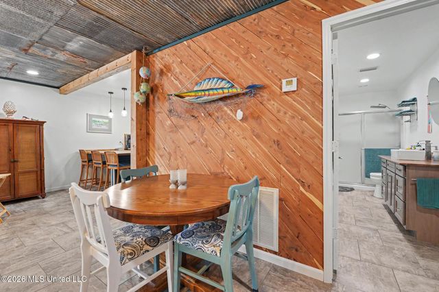 1601 Fawn Street, Ocean Springs, MS 39564