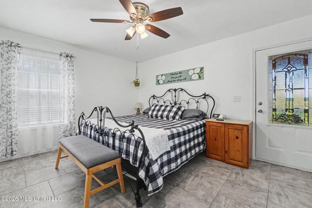 1601 Fawn Street, Ocean Springs, MS 39564