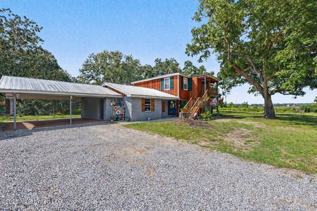 1601 Fawn Street, Ocean Springs, MS 39564