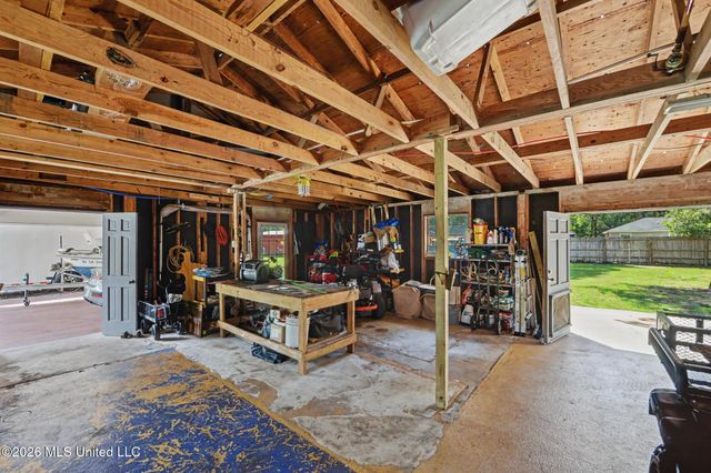 1601 Fawn Street, Ocean Springs, MS 39564