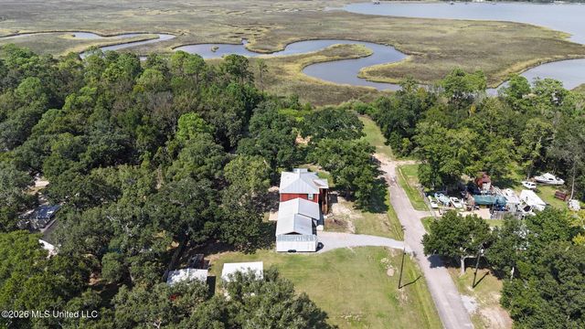1601 Fawn Street, Ocean Springs, MS 39564