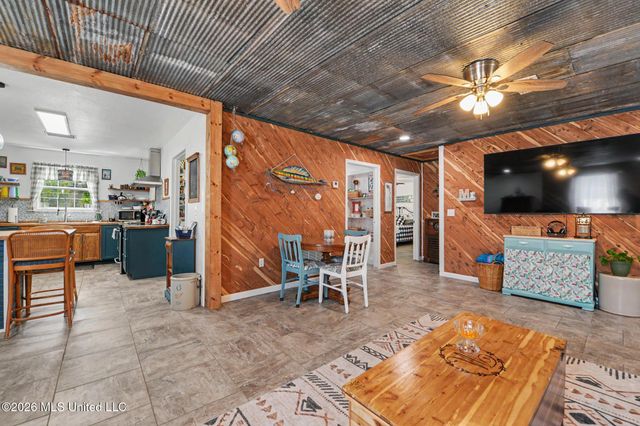 1601 Fawn Street, Ocean Springs, MS 39564