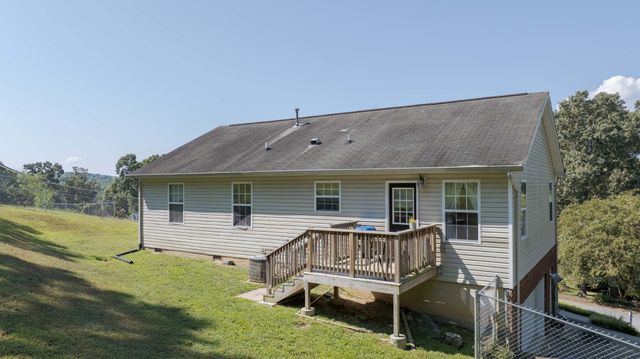 13215 Emerald Creek Cir, Soddy Daisy, TN 37379
