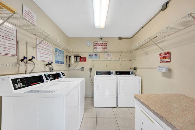 7401 Pines Blvd 210, Pembroke Pines, FL 33024