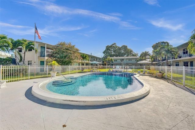 7401 Pines Blvd 210, Pembroke Pines, FL 33024