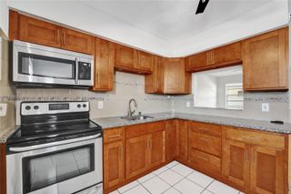 7401 Pines Blvd 210, Pembroke Pines, FL 33024