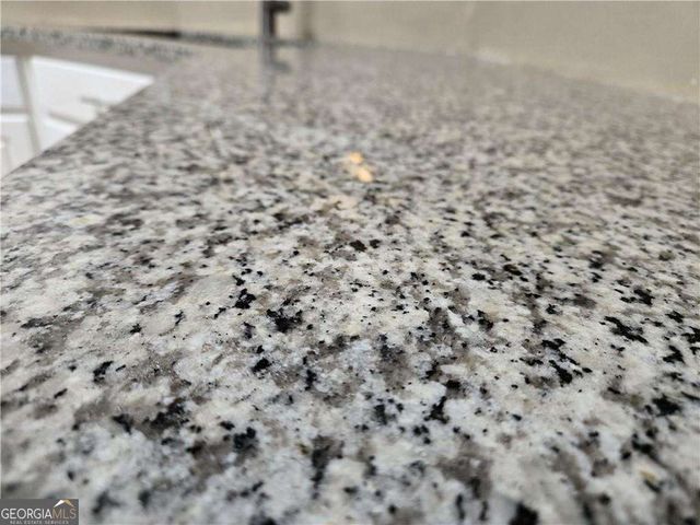 7001 Greenridge Drive, Loganville, GA 30052