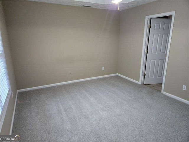 7001 Greenridge Drive, Loganville, GA 30052