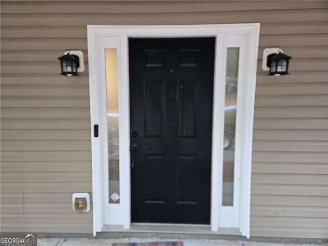 7001 Greenridge Drive, Loganville, GA 30052