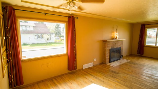 604 E Queen Ave, Spokane, WA 99207