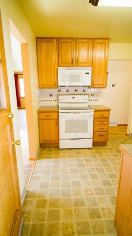 604 E Queen Ave, Spokane, WA 99207