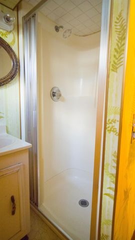 604 E Queen Ave, Spokane, WA 99207