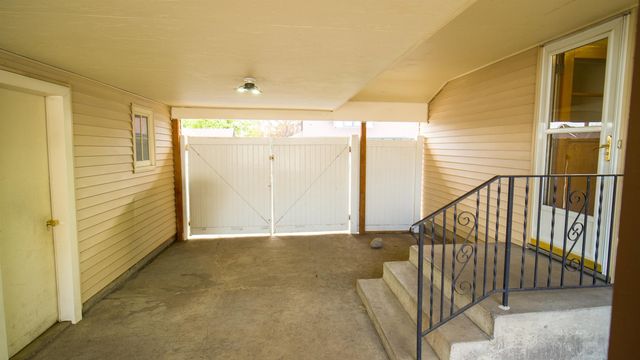 604 E Queen Ave, Spokane, WA 99207