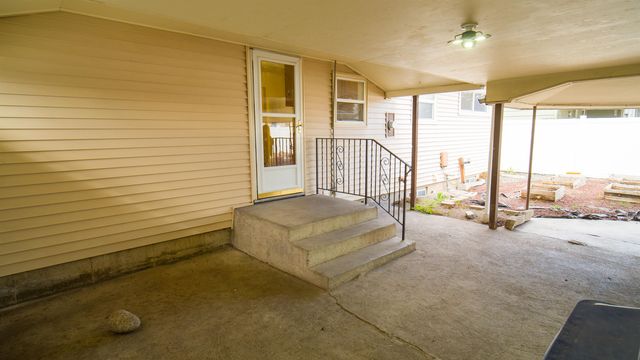 604 E Queen Ave, Spokane, WA 99207
