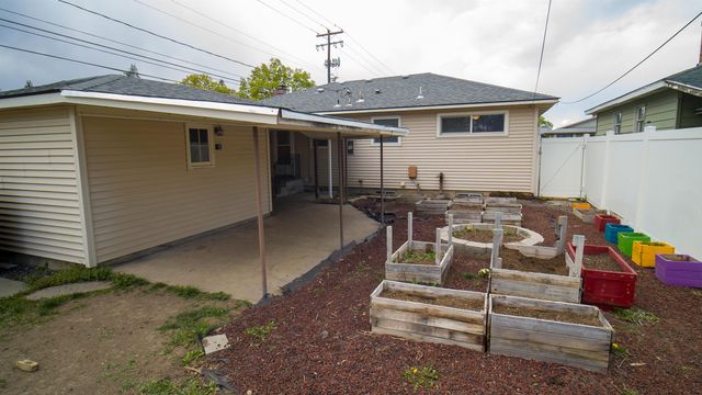 604 E Queen Ave, Spokane, WA 99207