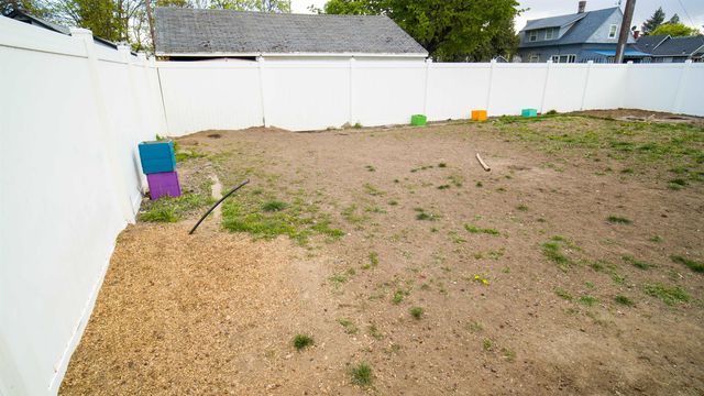 604 E Queen Ave, Spokane, WA 99207