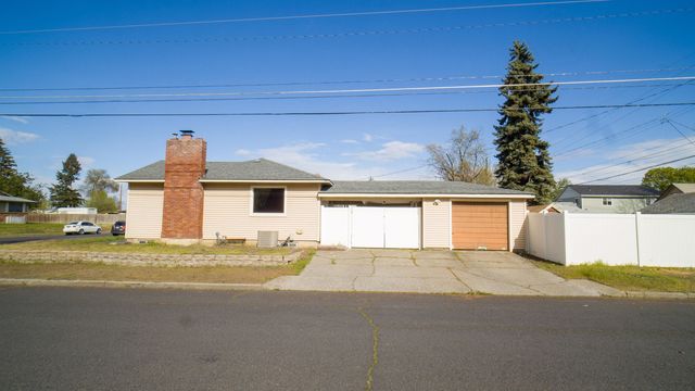 604 E Queen Ave, Spokane, WA 99207