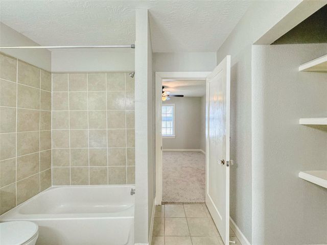 6714 Dillon Street, Houston, TX 77061