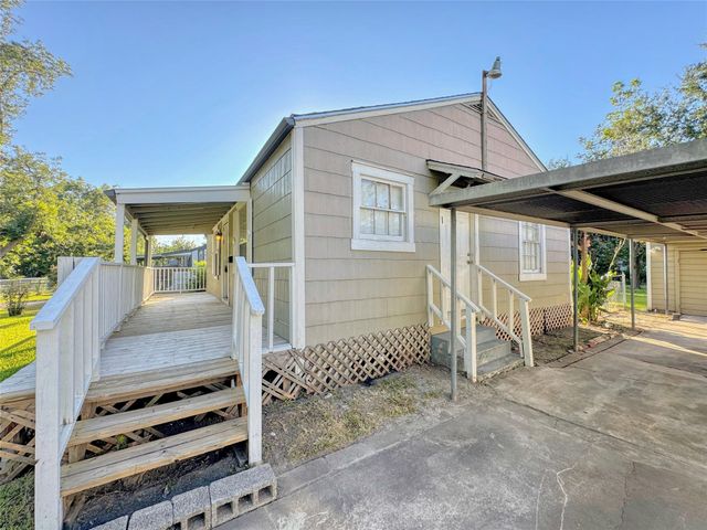 6714 Dillon Street, Houston, TX 77061