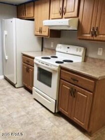9911 N 95TH Drive B, Peoria, AZ 85345