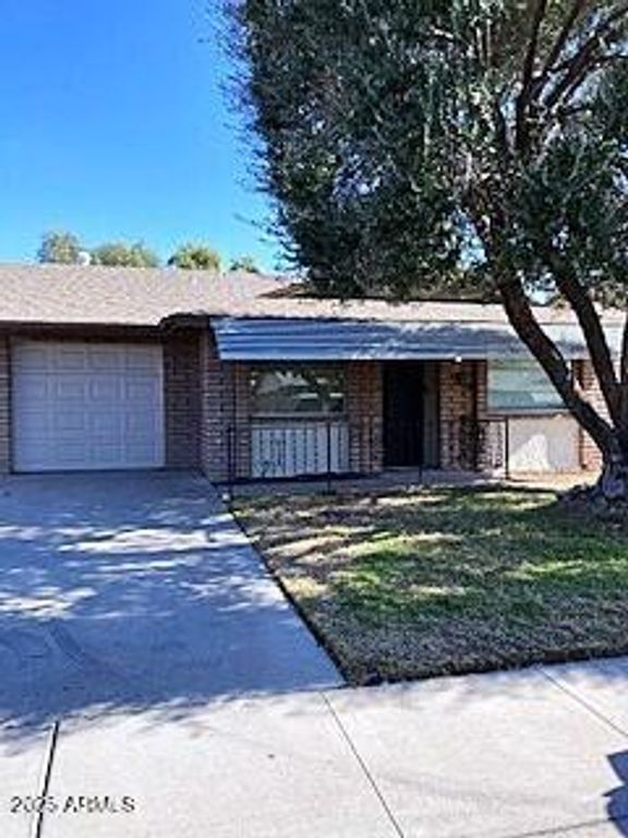 9911 N 95TH Drive B, Peoria, AZ 85345