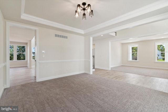 6 ANGLESEY LN, Lansdale, PA 19446