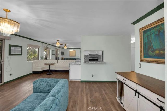 1351 N Orange Drive 205, Los Angeles, CA 90028