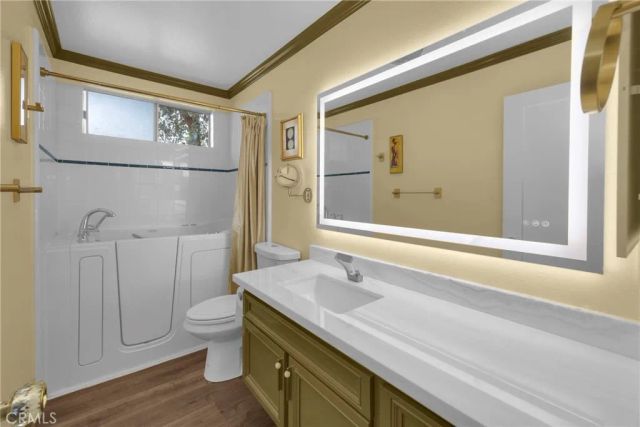 1351 N Orange Drive 205, Los Angeles, CA 90028