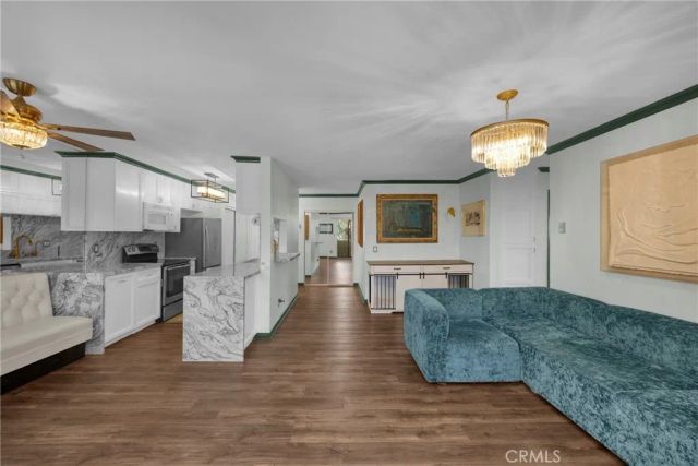 1351 N Orange Drive 205, Los Angeles, CA 90028