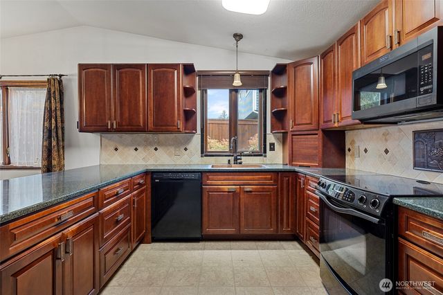 5032 122nd Street SE, Everett, WA 98208