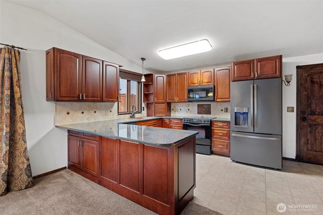 5032 122nd Street SE, Everett, WA 98208