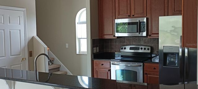 463 BAYOU VILLAGE DRIVE, Tarpon Springs, FL 34689