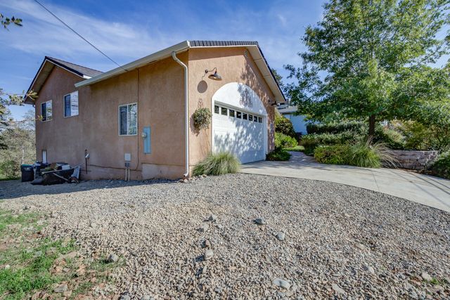 21834 Chimney Rock Drive, Cottonwood, CA 96022