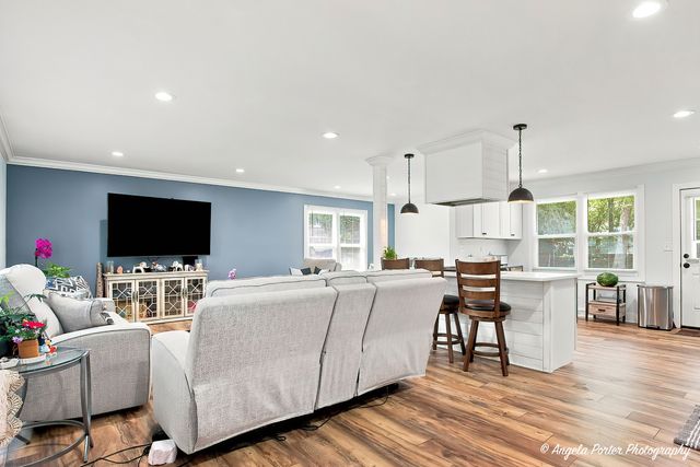 3500 Stonegate Road, Waukegan, IL 60087