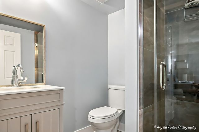 3500 Stonegate Road, Waukegan, IL 60087