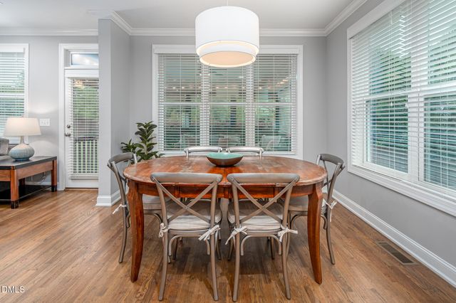 222 Landover Circle, Chapel Hill, NC 27516