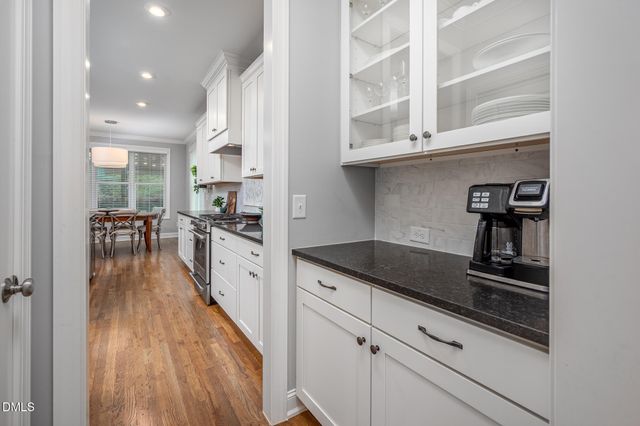 222 Landover Circle, Chapel Hill, NC 27516