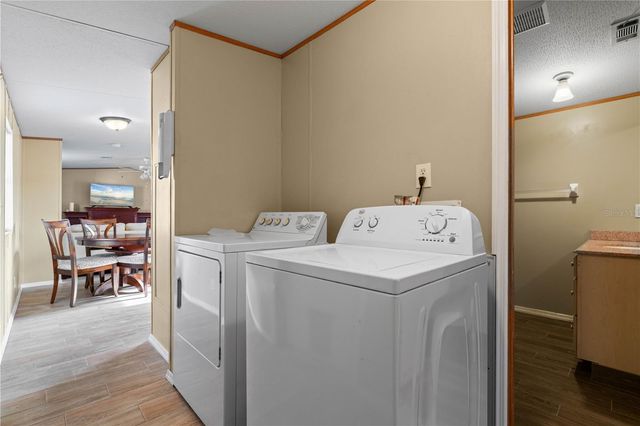 1516 WOODLAWN AVENUE, Punta Gorda, FL 33950