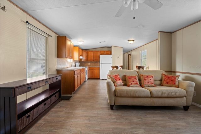 1516 WOODLAWN AVENUE, Punta Gorda, FL 33950