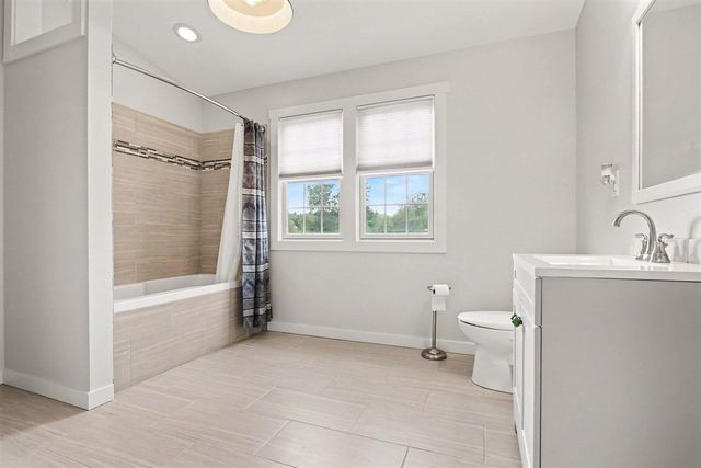 5615 Hidden Pond Lane, Sawyer, MI 49125