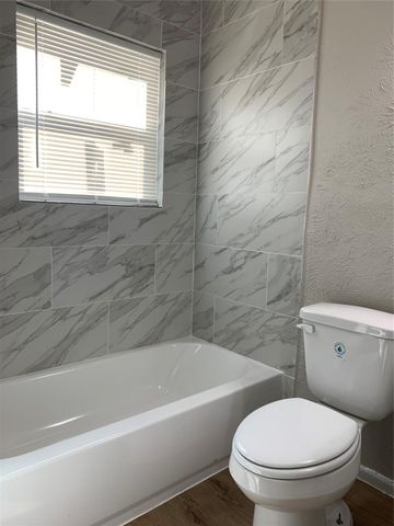 3922 Farmer Street, Houston, TX 77020