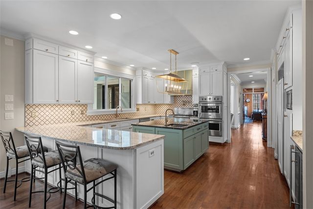 904 Champlain Place, Adams Twp, PA 15044