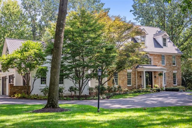 904 Champlain Place, Adams Twp, PA 15044