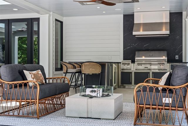 904 Champlain Place, Adams Twp, PA 15044