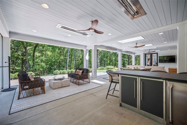 904 Champlain Place, Adams Twp, PA 15044