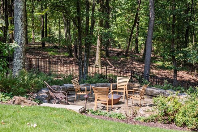 904 Champlain Place, Adams Twp, PA 15044