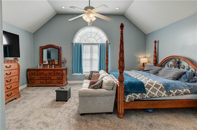 2611 S 25th Street, Leavenworth, KS 66048