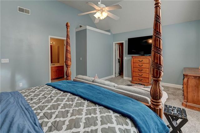 2611 S 25th Street, Leavenworth, KS 66048