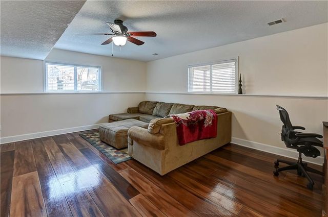 2611 S 25th Street, Leavenworth, KS 66048