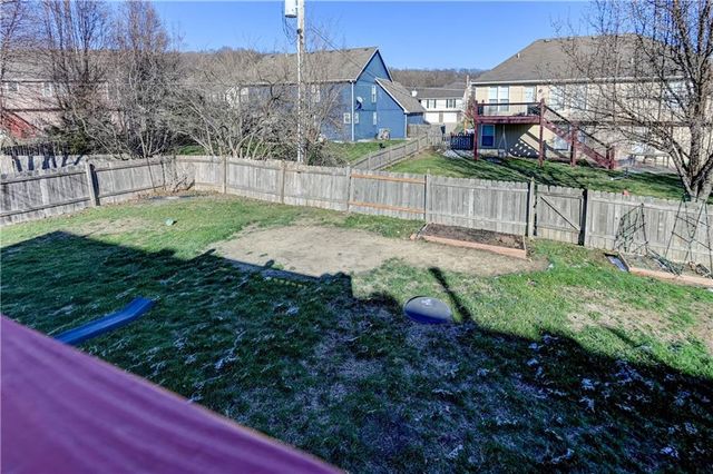 2611 S 25th Street, Leavenworth, KS 66048